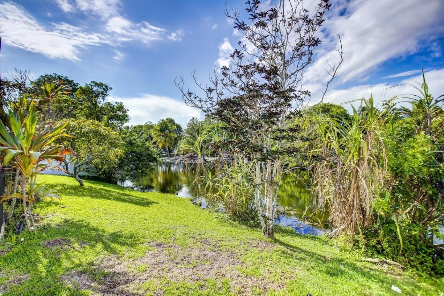 Serenity Spot Wd Pool, Lake, River & Canal View Sunrise Luaran gambar